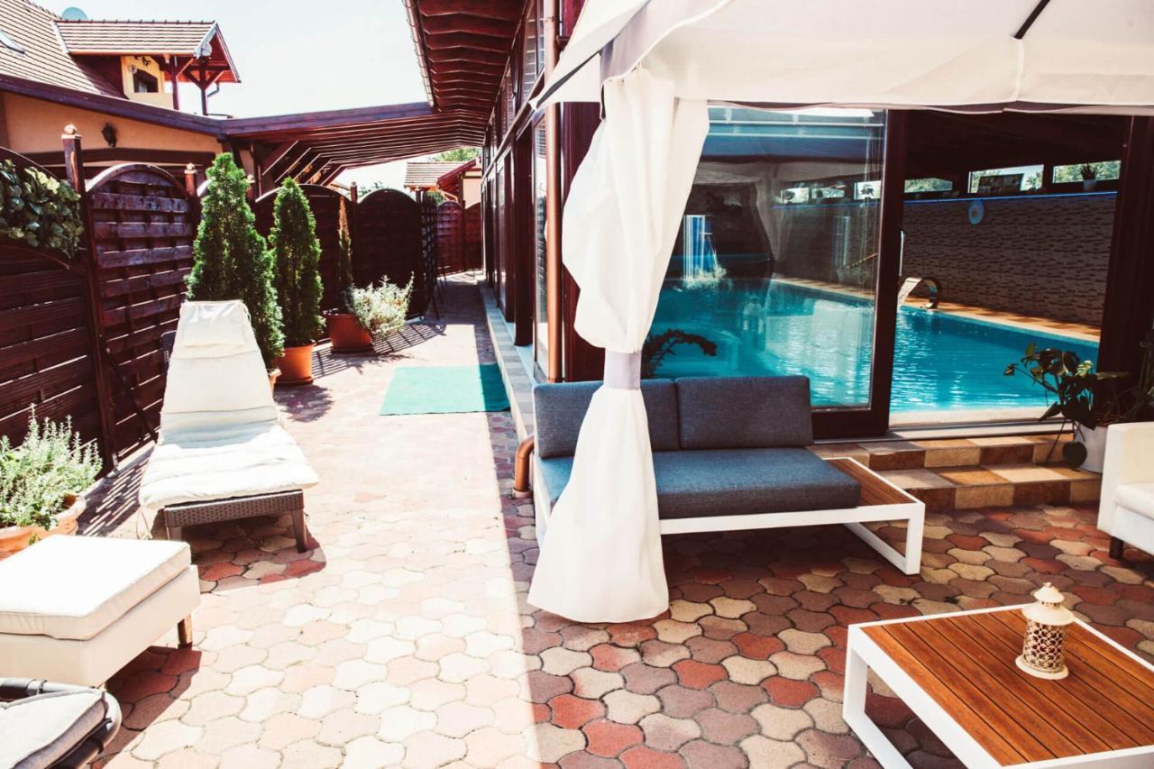 Barackos Wellness Villa Fót Exteriör bild